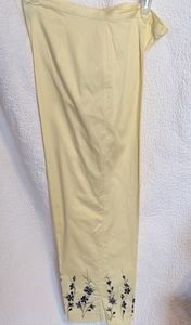 🌞Women's Capris 5 FOR $25 dropping soon